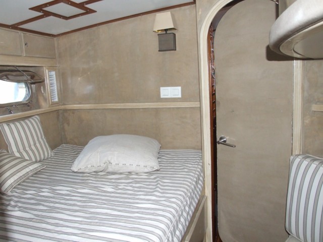Scorpio 72 - a - 30.jpg